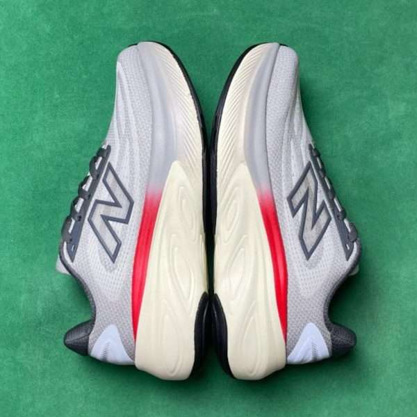 New Balance Fresh Foam x 880 v15