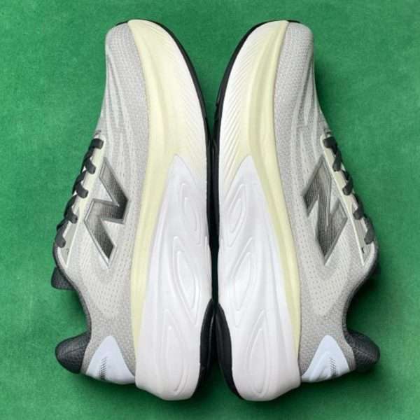 New Balance Fresh Foam x 880 v15