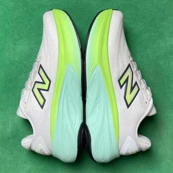 New Balance Fresh Foam x 880 v15