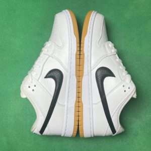 blanco.jpg Nike Dunk SB Black Gum
