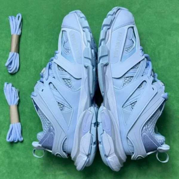 Balenciaga Track LED Trainers (Lote GO)