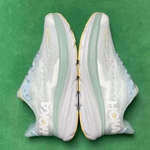 HOKA - Clifton 9